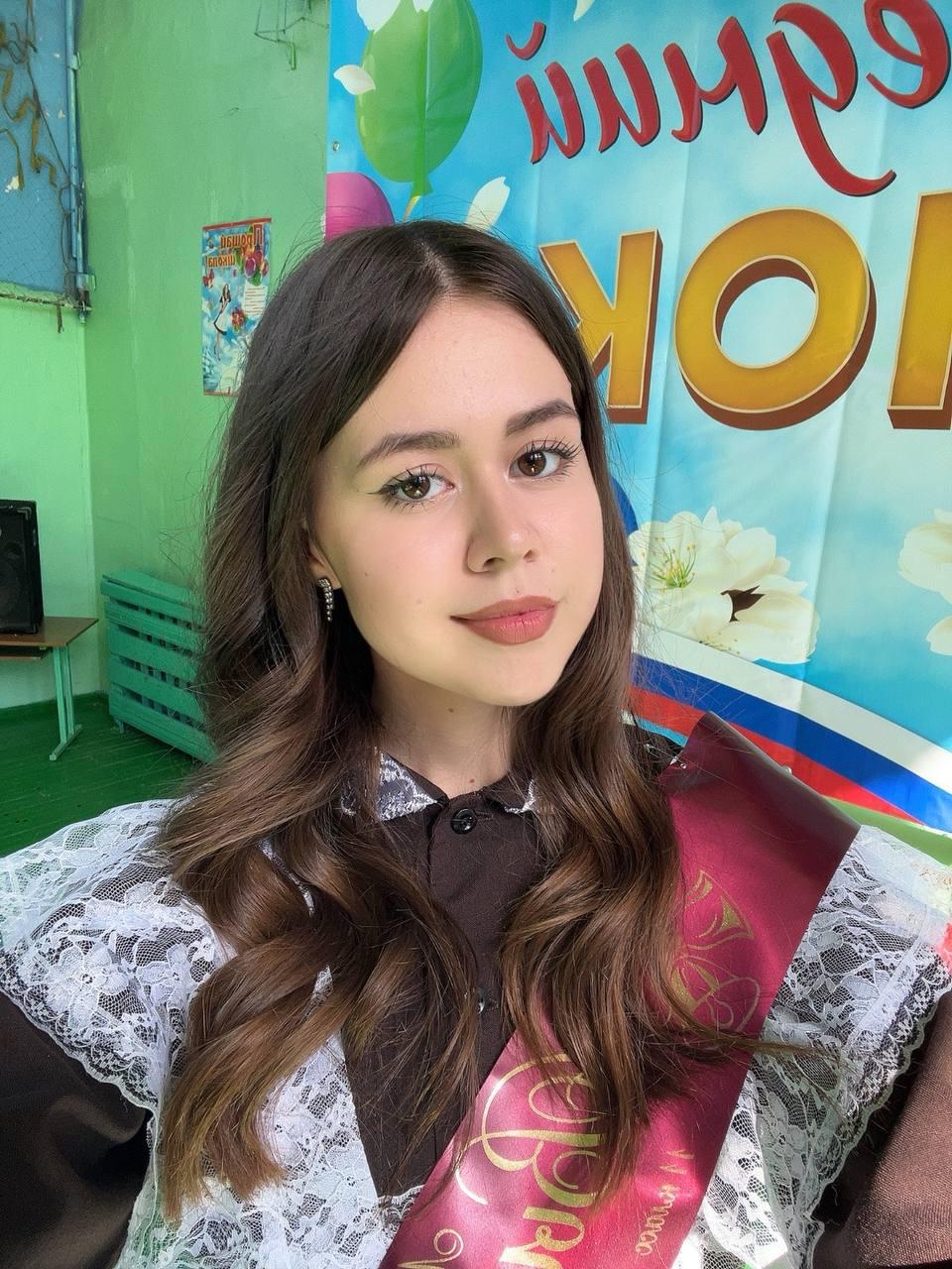 Выпускница Луговецкой школы Виктория Макарова: впереди много новых побед