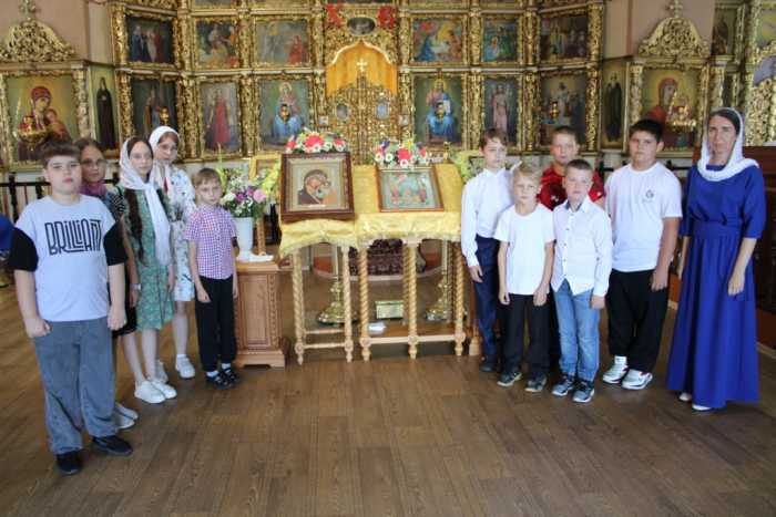 Юным мглинчанам рассказали о Казанской иконе Божией Матери