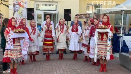 В Брянске в рамках Дней муниципалитетов экспозиции представили Дятьковский район и Жуковский округ