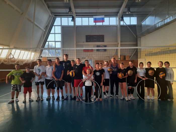 В Мглинском ФОК «Мечта» прошла спортивная эстафета с участием воспитанников воскресной школы