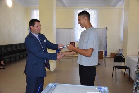 В Мглинском районе впервые голосуют молодые граждане