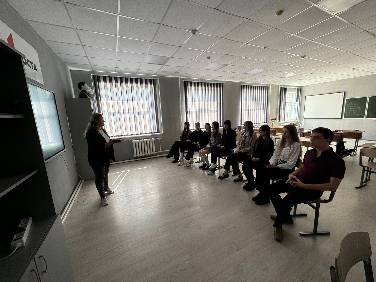 В Мглинской школе №2 прошел классный час «Память жива»