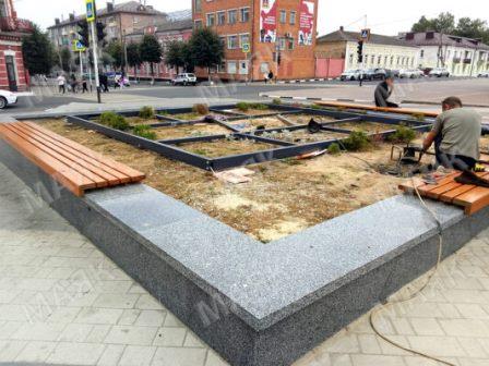 На главной площади брянского Новозыбкова продолжается реконструкция