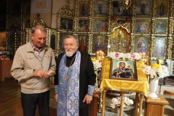 С профессиональным праздником поздравили тренера Мглинской спортшколы