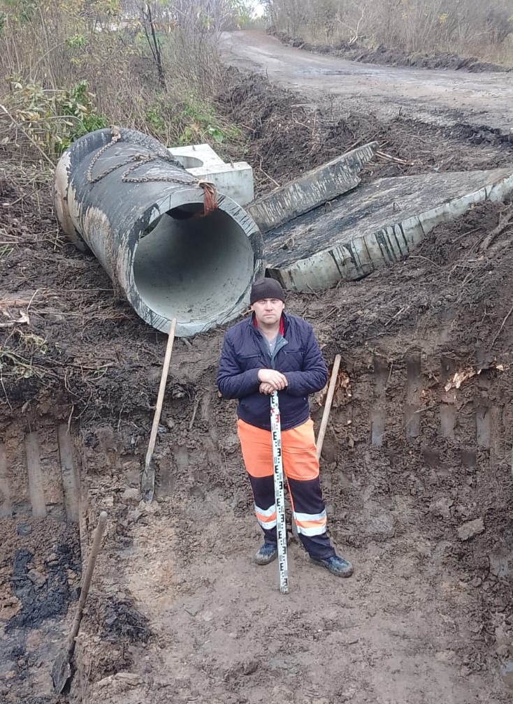 Иван Дуброво- Стадоленко не один год трудится в Мглинском обособленном подразделении Суражского ДРСУч АО «Брянскавтодор»