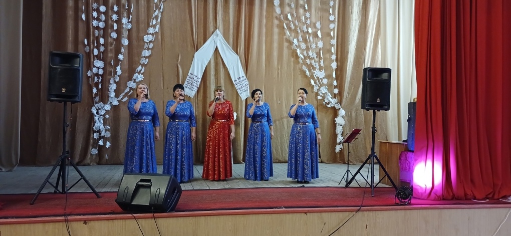 Мглинский ЦДК выступил с выездным концертом