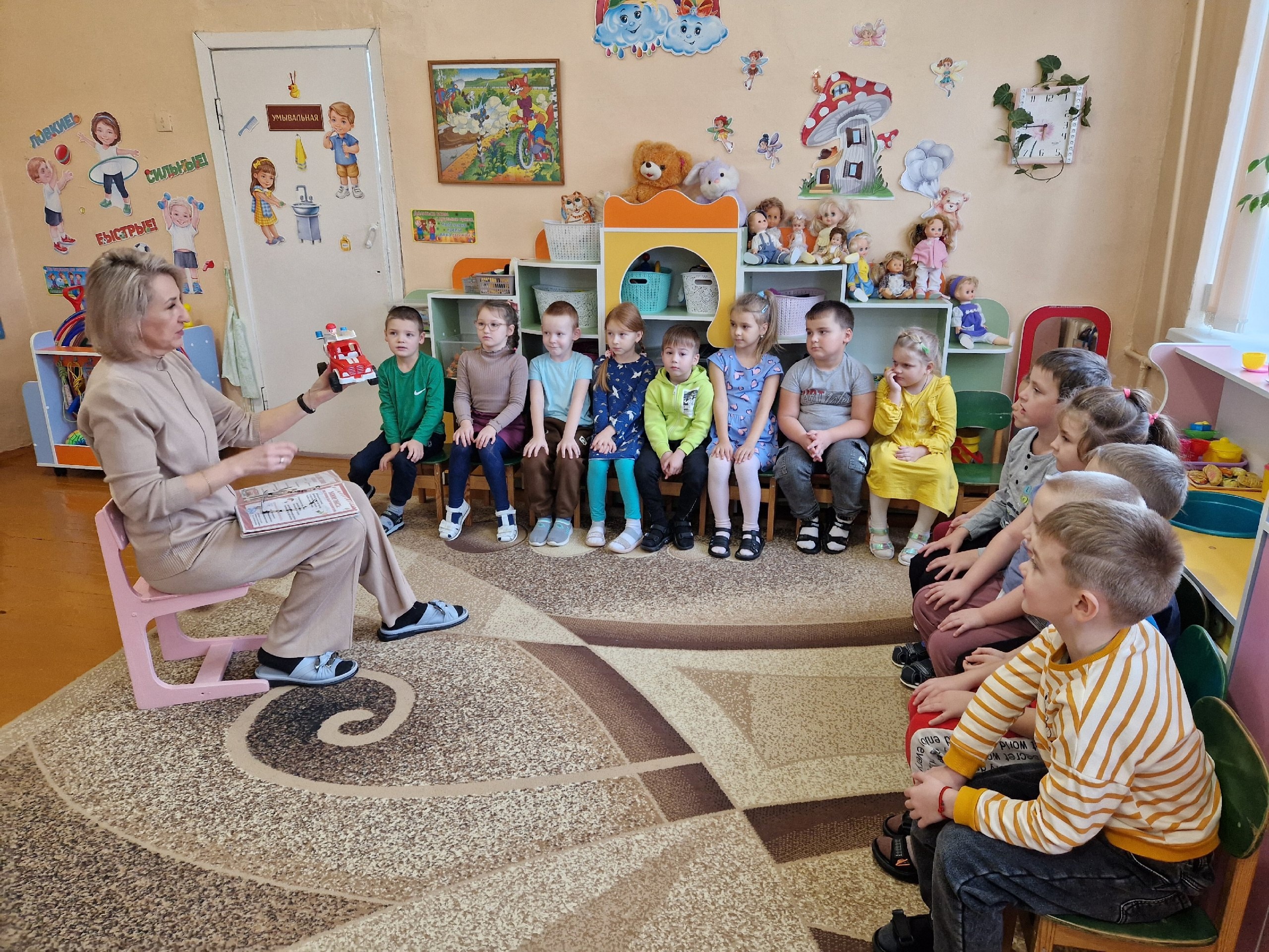 В Мглинском детском саду прошло занятие на тему пожарной безопасности