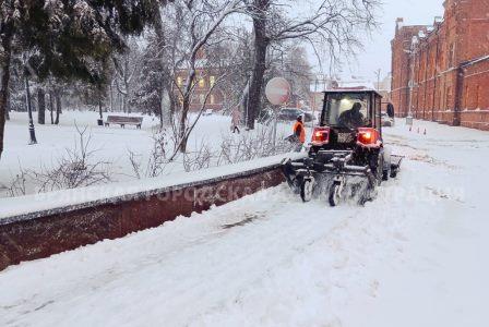 Более 400 тонн снега вывезено за сутки с улиц Брянска