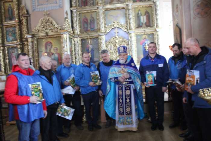 С Днем волонтера поздравили православных добровольцев Мглинского благочиния