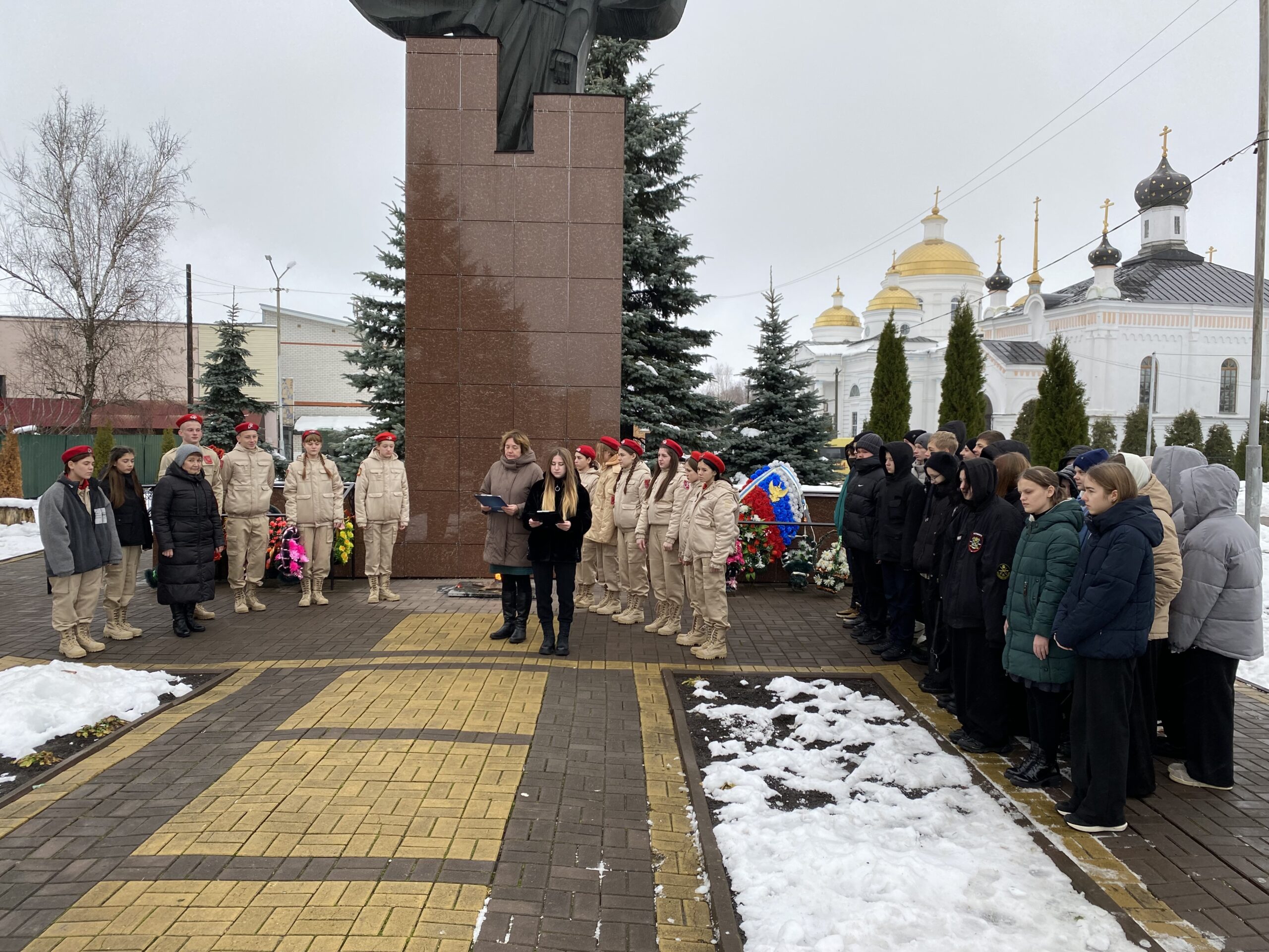 В Мглине состоялся автопробег по местам воинской славы «Имя твое неизвестно, подвиг твой бессмертен»