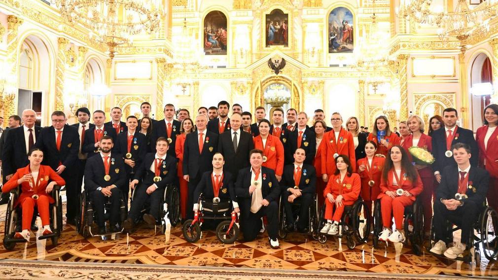 Брянские паралимпийцы  в составе сборной России завоевали 5 медалей