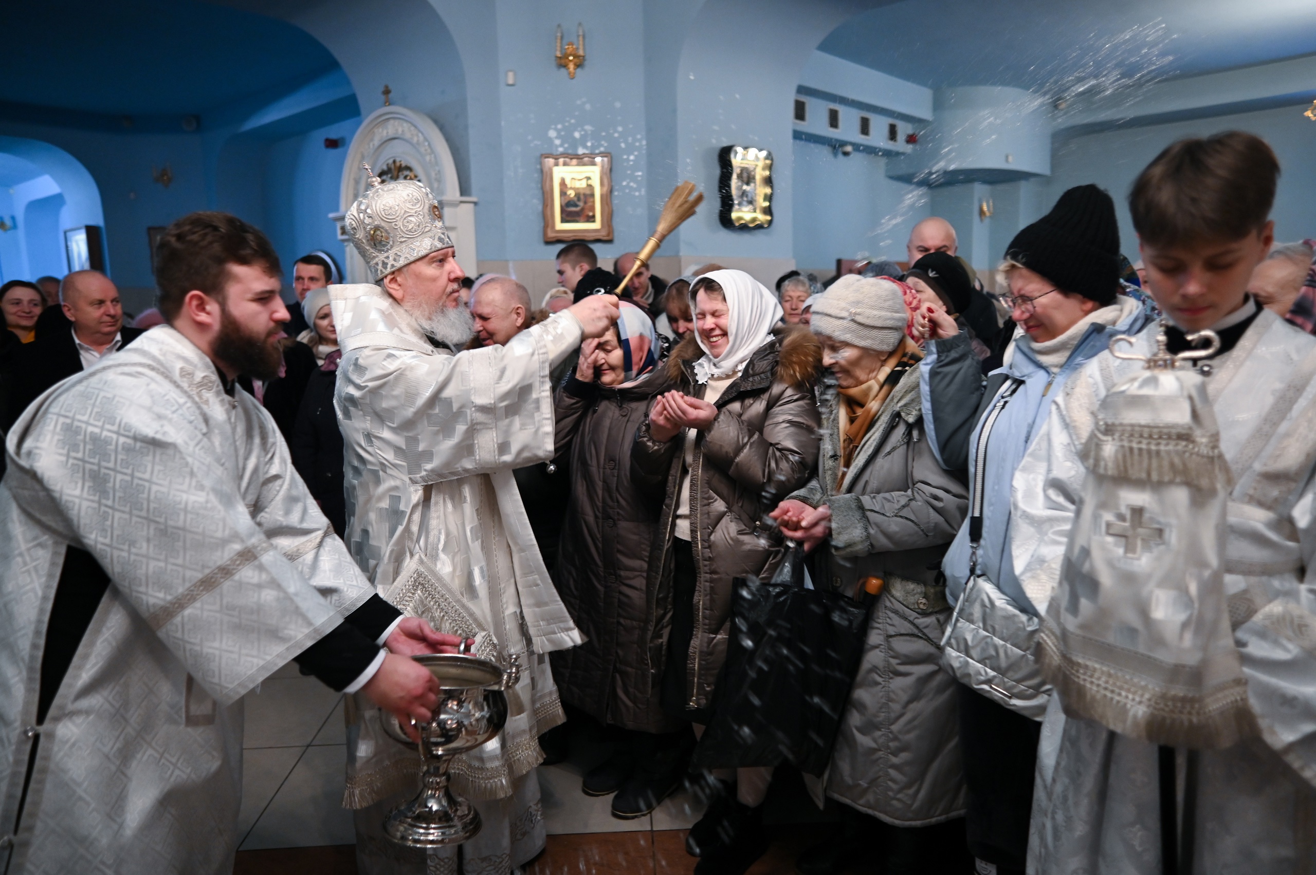 Митрополит Брянский и Севский Александр совершил чин освящения воды