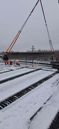 В Унече Брянской области по нацпроекту ремонтируют путепровод, проходящий над железнодорожными путями