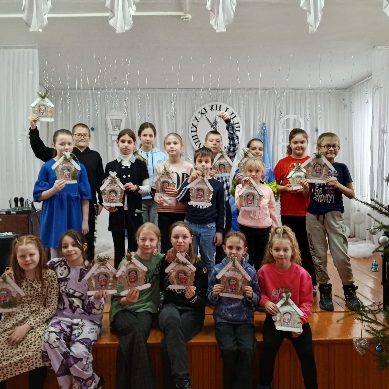 В Мглинском центре детского творчества состоялся мастер-класс «Чудо — домик»