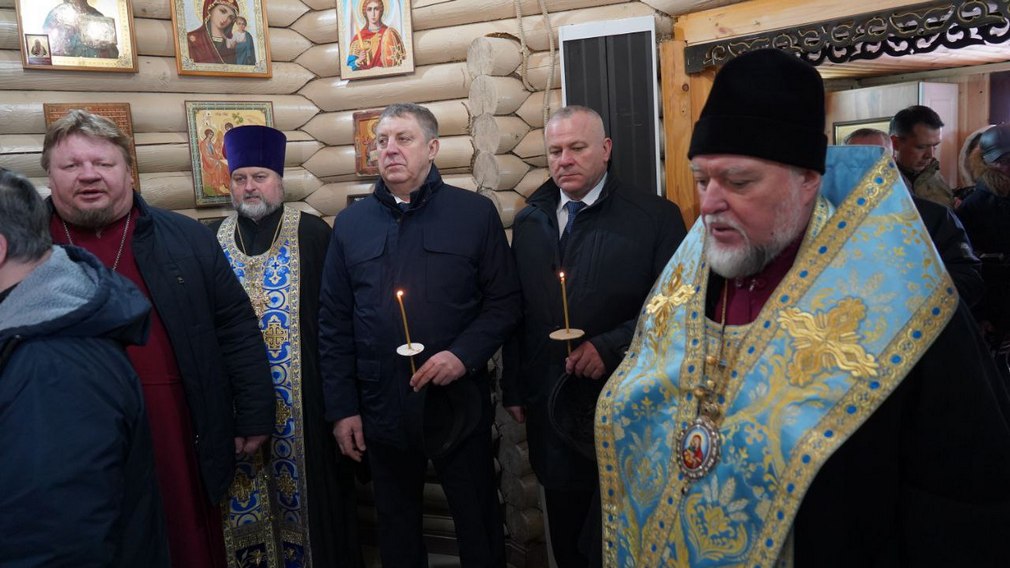 Ветераны Афганистана посетили часовню Александра Невского