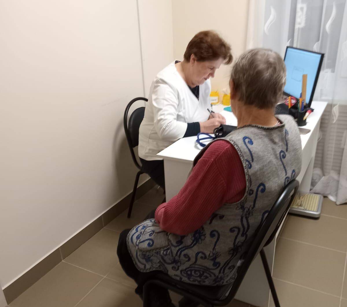 На Брянщине погарские врачи проводят диспансеризацию жителей деревень