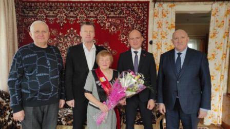 На Брянщине участников Великой Отечественной войны поздравили с присвоением почетного звания