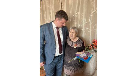 На Брянщине ветеранам вручили медали к 80-летию Победы в Великой Отечественной войне