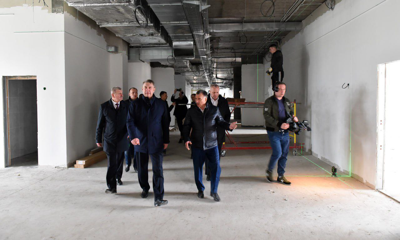 На Брянщине активными темпами строят новые школы