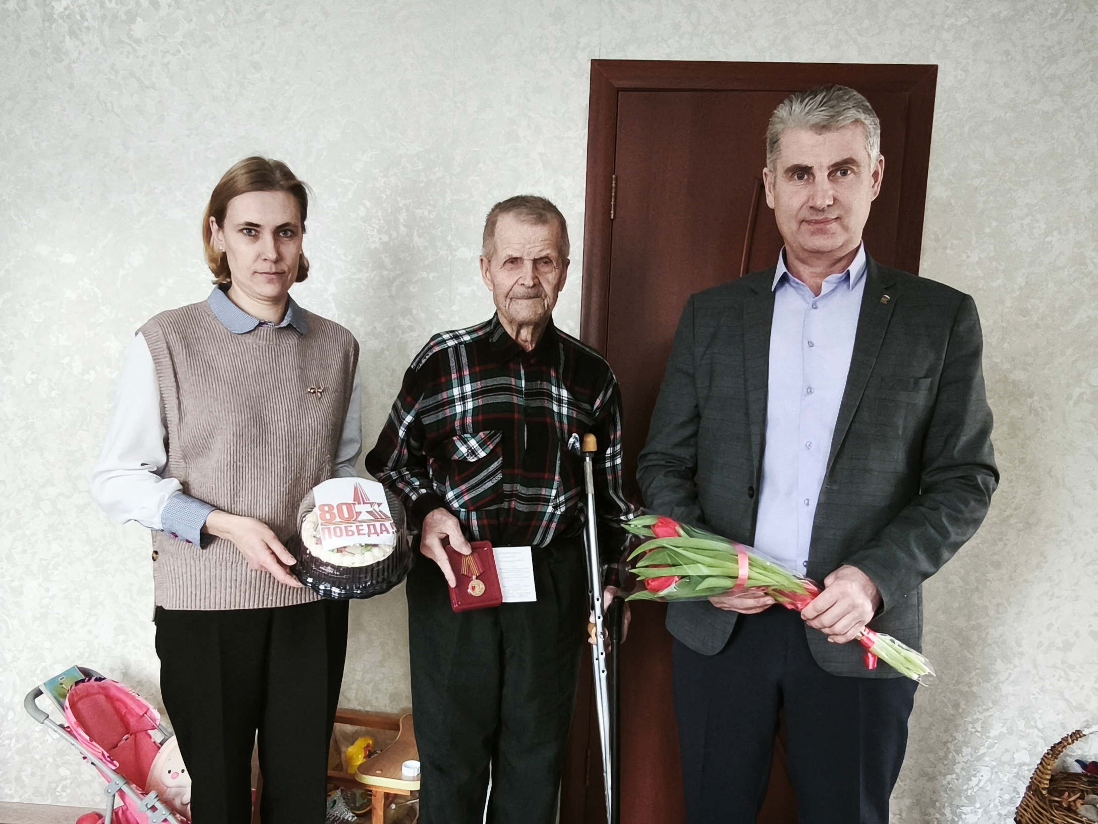 В Мглинском районе ветеранам вручают юбилейные медали «80 лет Победы в Великой Отечественной войне 1941-1945 г.г.