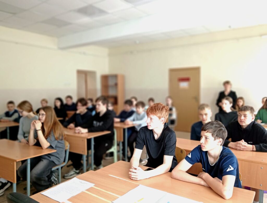 В Мглинской школе № 1 прошел  литературный час «Путешествие в Шолоховский мир»