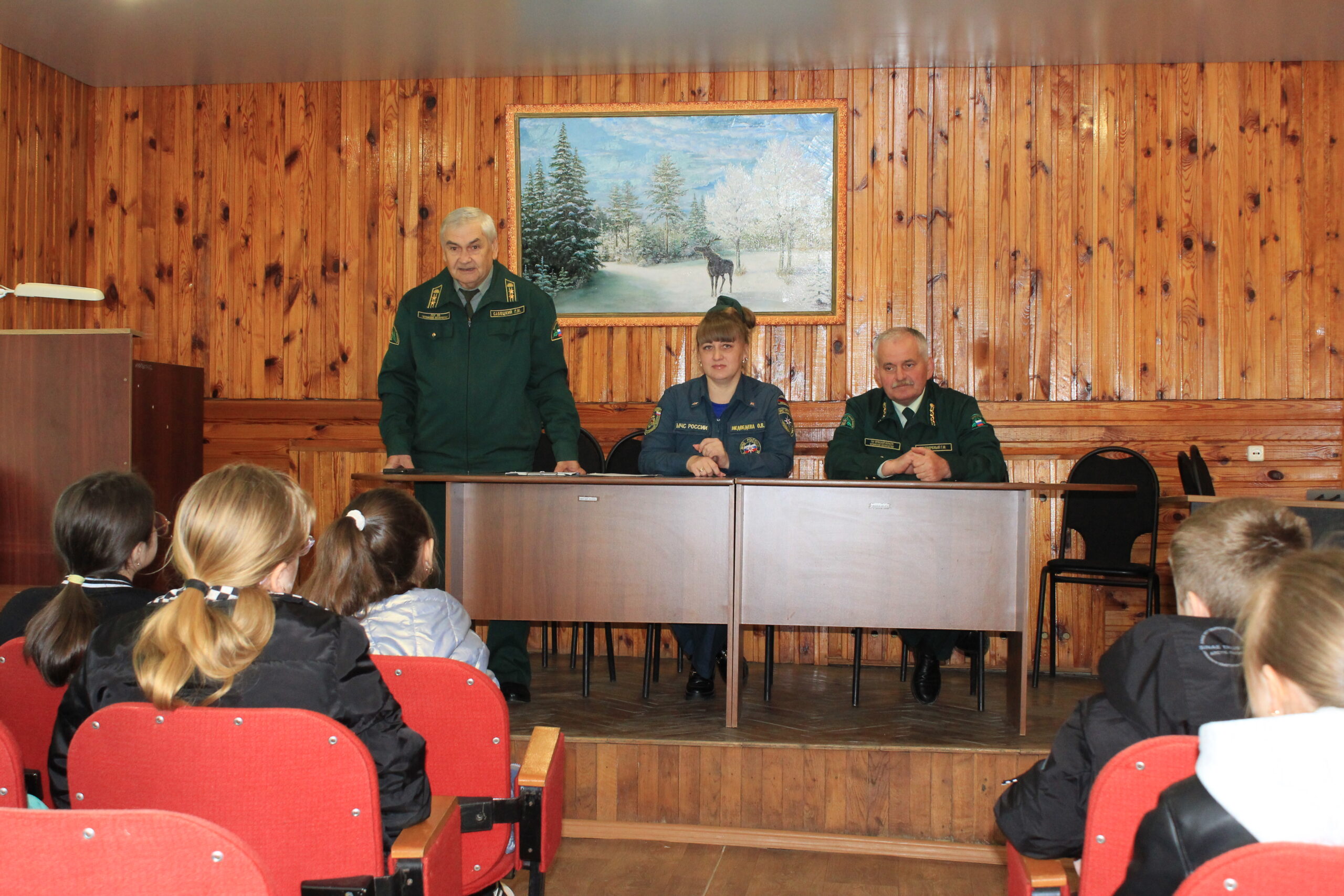 Для мглинских школьников в лесничестве провели открытый урок
