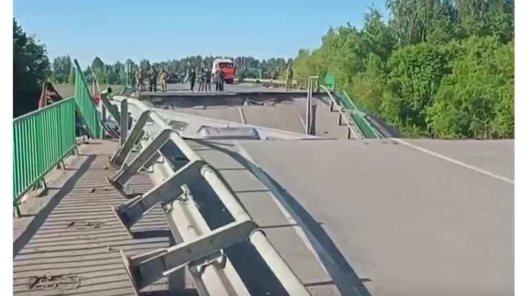 Брянский губернатор сообщил о путях объезда подорванного моста под Выгоничами