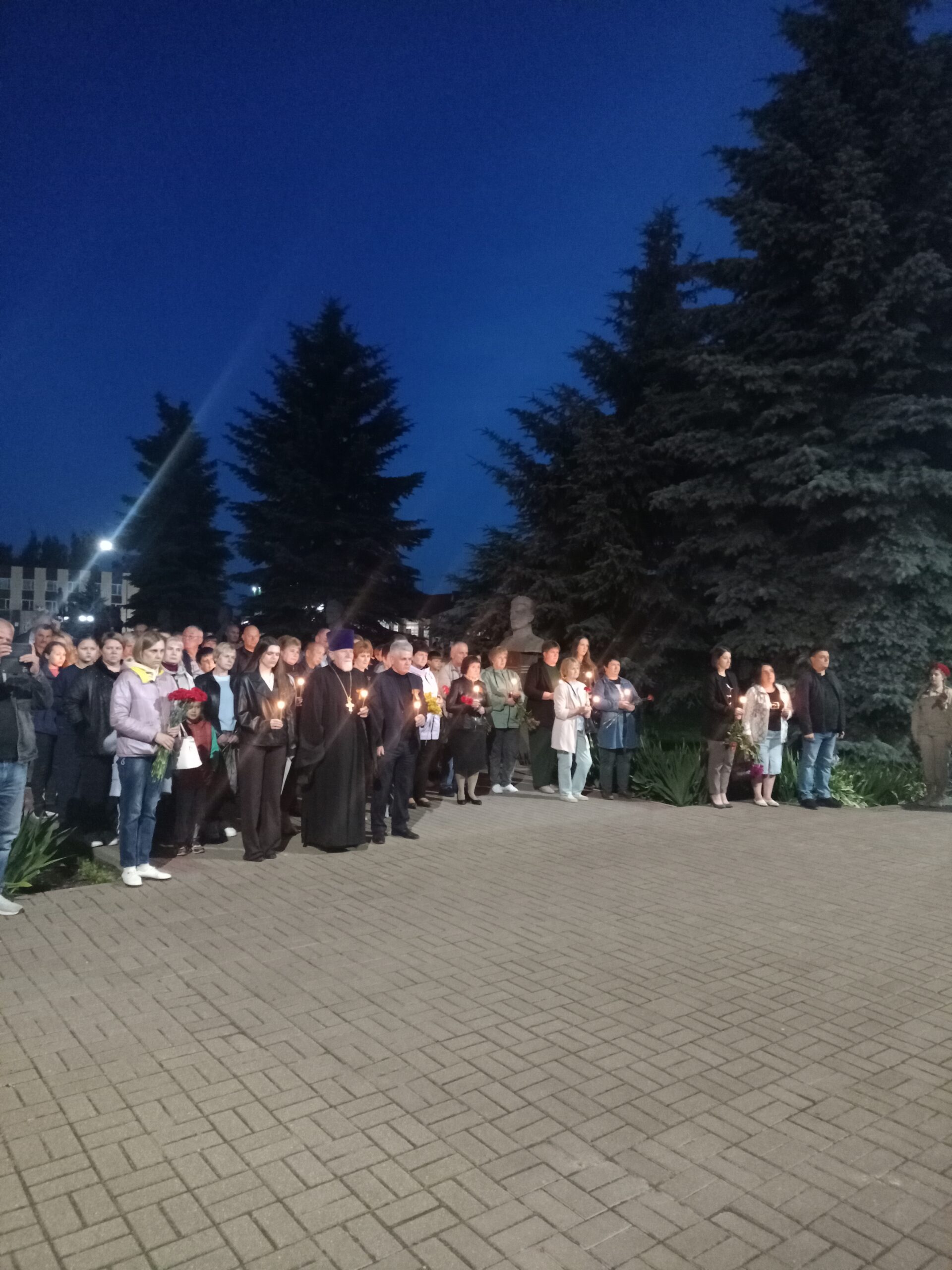 В День памяти и скорби в Мглине прошел митинг