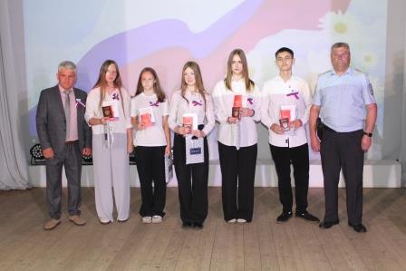 В честь празднования Дня России в Мглине состоялся праздничный концерт