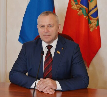 Обращения не останутся без ответа: спикер областной Думы Валентин Суббот провел прием граждан