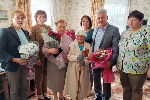 Труженица тыла из Мглина Нина Михайловна Нечаевская встретила 100-летний юбилей