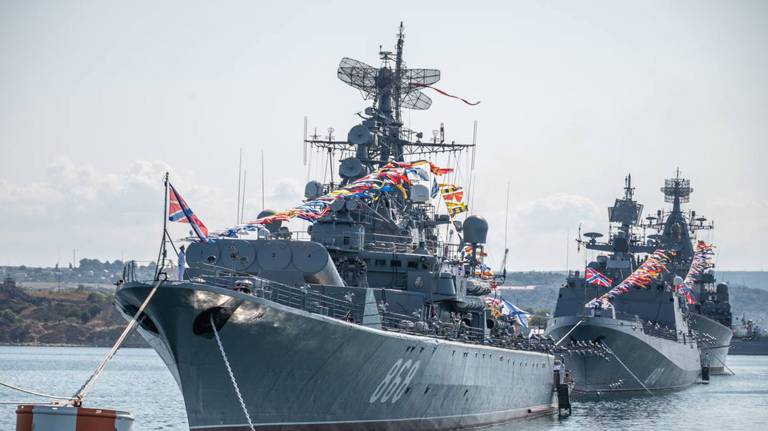 Жителей Брянской области поздравили с Днем ВМФ