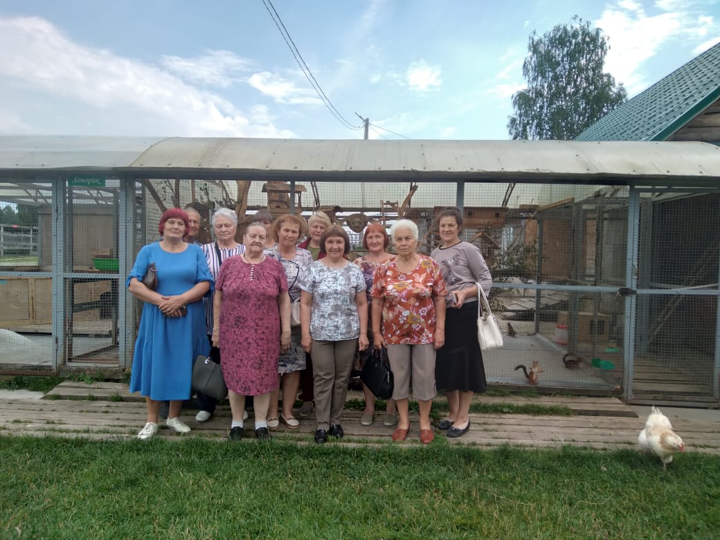 Участники мглинского клуба «Надежда» посетили село Белогорощь