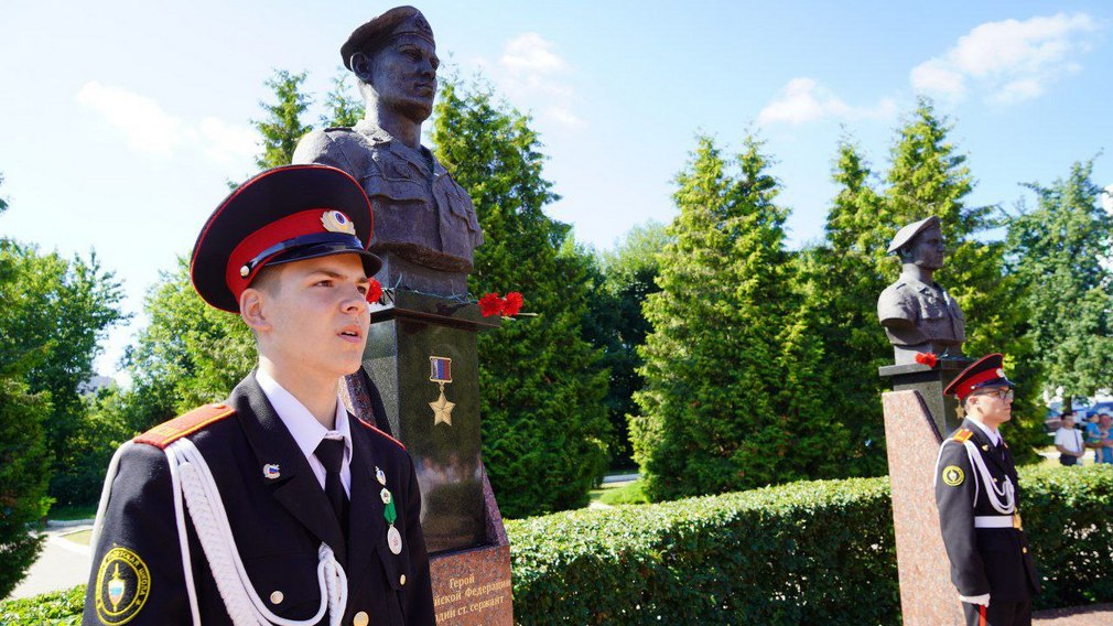 В Брянской области хранят память о героях-десантниках