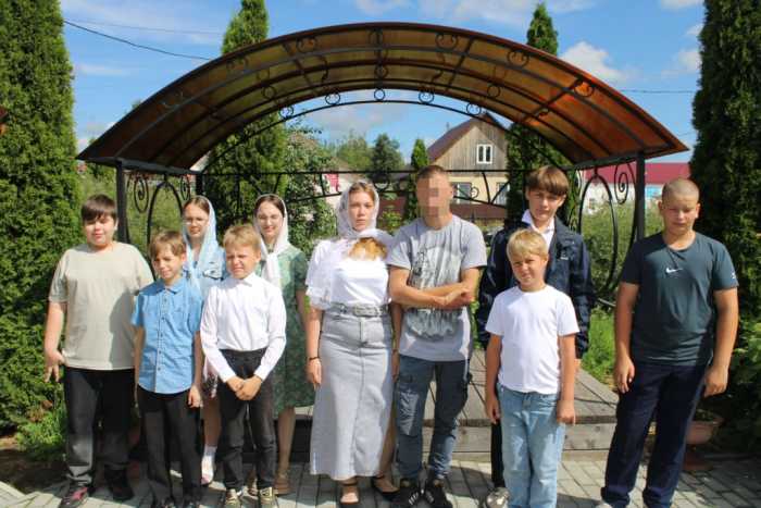 Воспитанники воскресной школы г. Мглина встретились с участником спецоперации