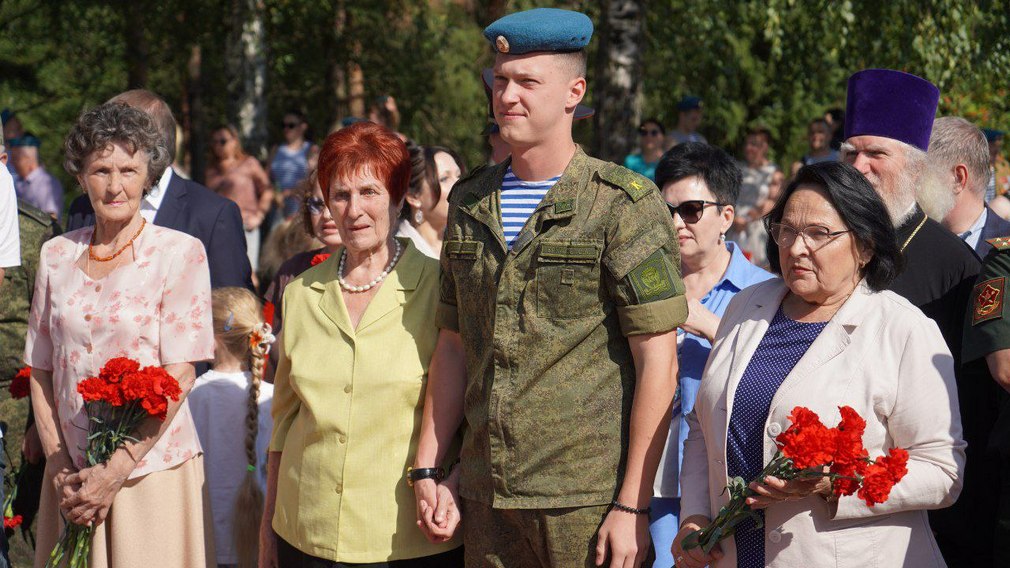 Брянцам рассказали о героизме Воздушно-десантных войск