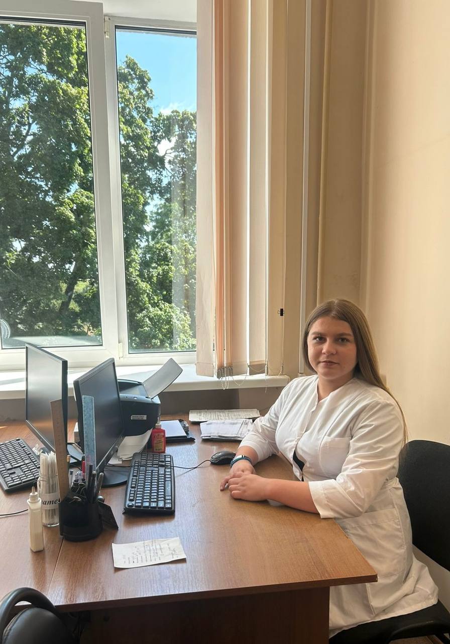 В Мглинской райбольнице начала работать молодой специалист Анна Шкуратова