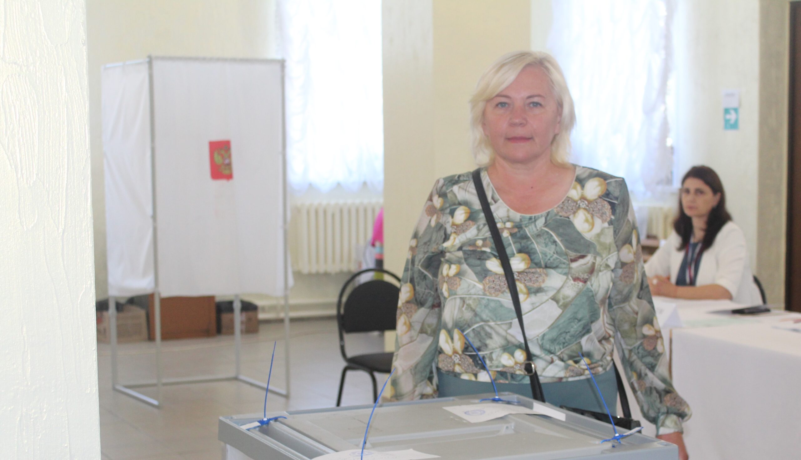 Жители Мглина голосуют на выборах губернатора Брянской области