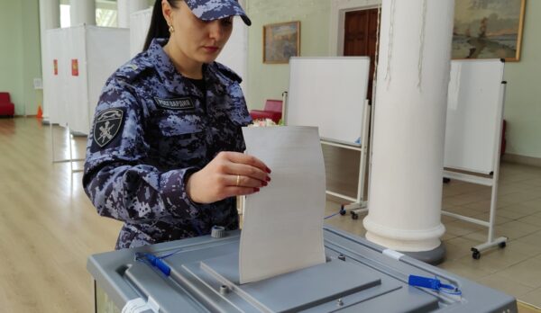 Росгвардейцы  участвуют в Едином дне голосования в Брянской области