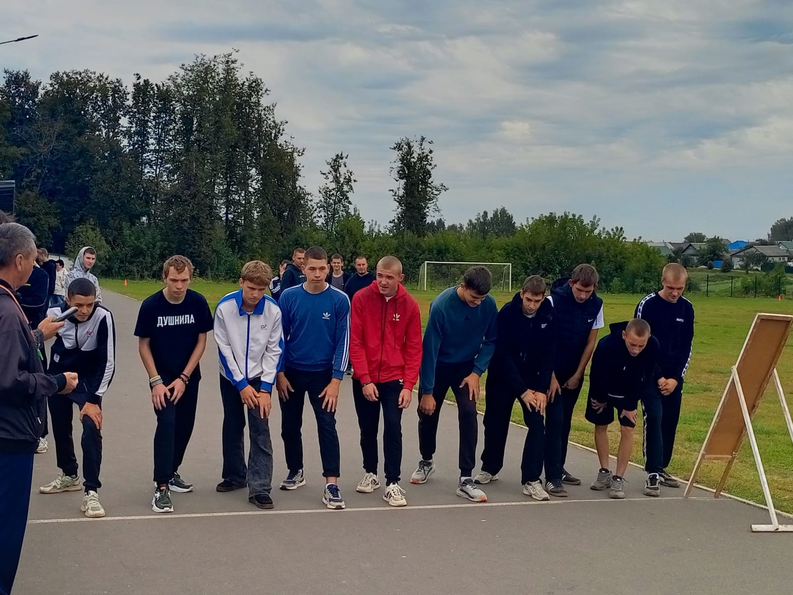 Студенты Мглинского филиала Брянского агротехникума стали участниками «Осеннего кросса — 2025»