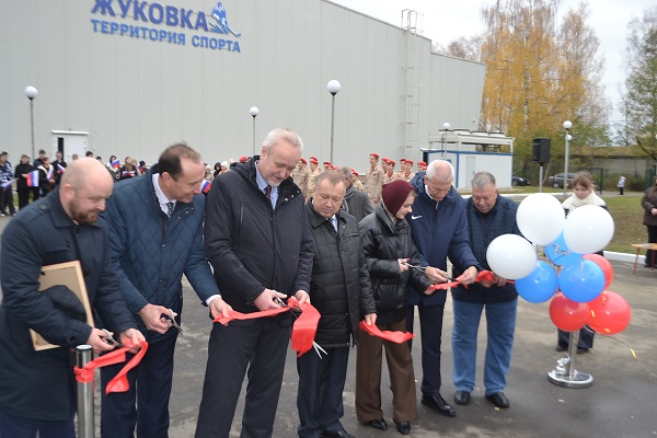 В брянской Жуковке состоялось открытие новой спортивной площадки