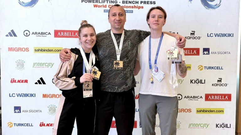 Брянцы с нарушением зрения завоевали три золота на чемпионате мира по пауэрлифтингу