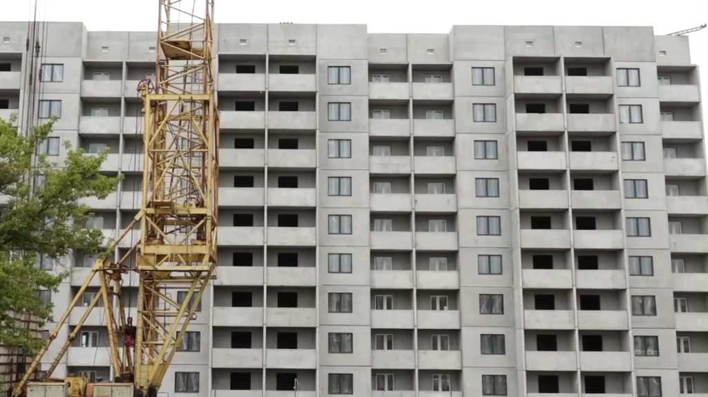 В Брянской области строят жильё и дороги в рамках национального проекта