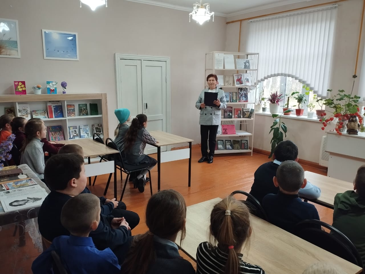 В Ветлевской библиотеке состоялся урок «В мире профессий»