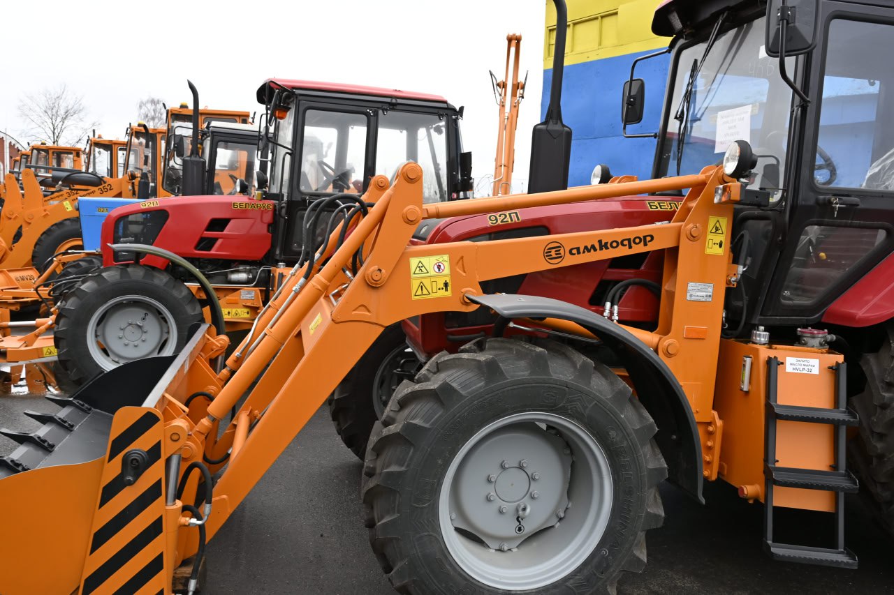 Губернатор Богомаз посетил совместное российско-белорусское предприятие «Амкодор-Брянск»