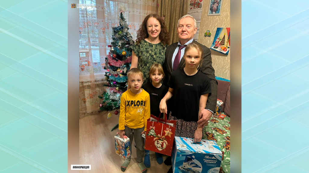 Главный врач брянского кардиодиспансера исполнил новогоднюю мечту девочки