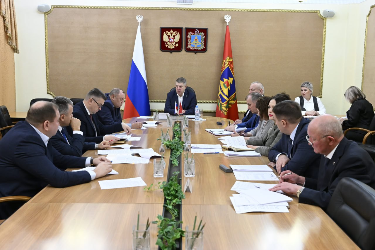 В Брянской области строят будущее для детей-сирот