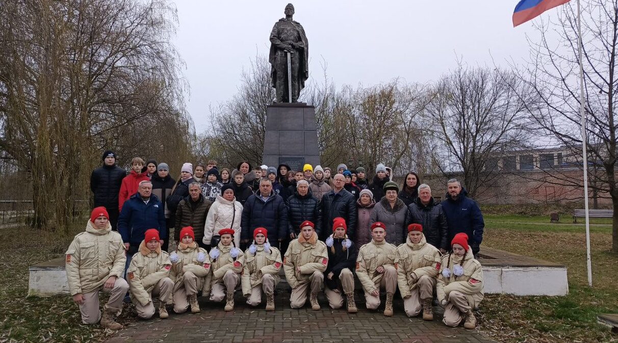 В Новозыбкове почтили память Неизвестного Солдата