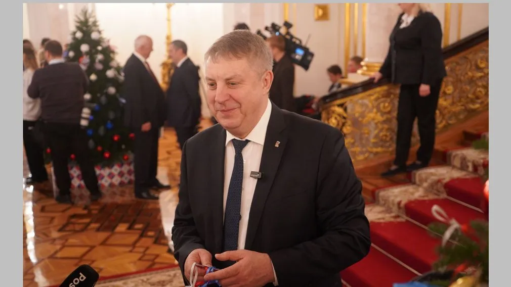 Богомаз исполнит новогодние желания ещё трёх детей в рамках акции «Ёлка желаний»