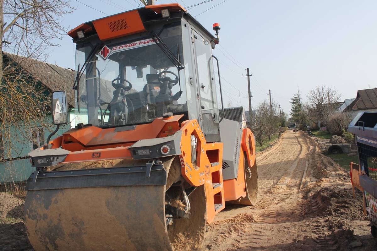 В Карачевском районе в 2025 году отремонтировали несколько дорог и обустроили тротуары